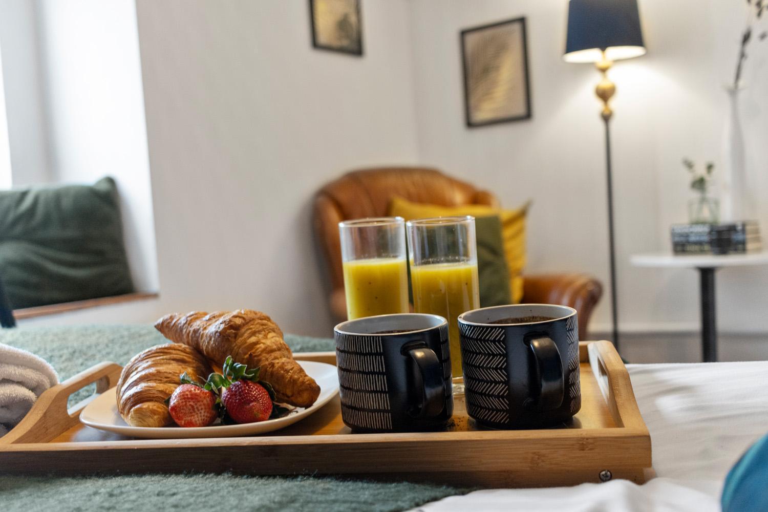 Stylish 2 Bed Apartment Near Beach, Parking, Wifi, Netflix Тинмут Екстериор снимка