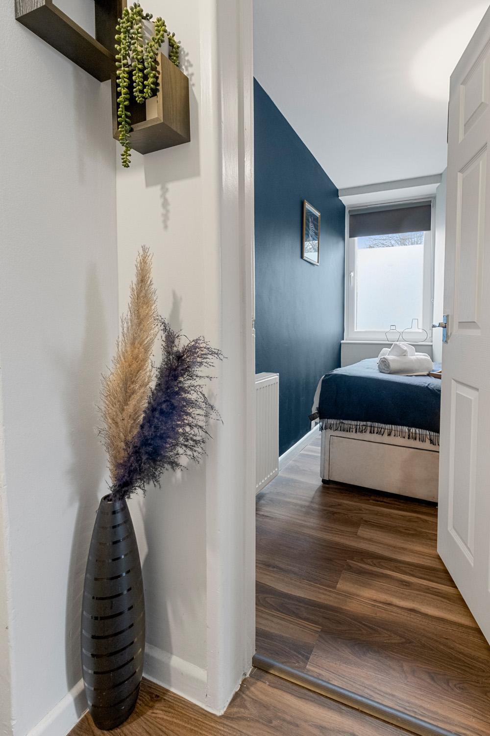 Stylish 2 Bed Apartment Near Beach, Parking, Wifi, Netflix Тинмут Екстериор снимка